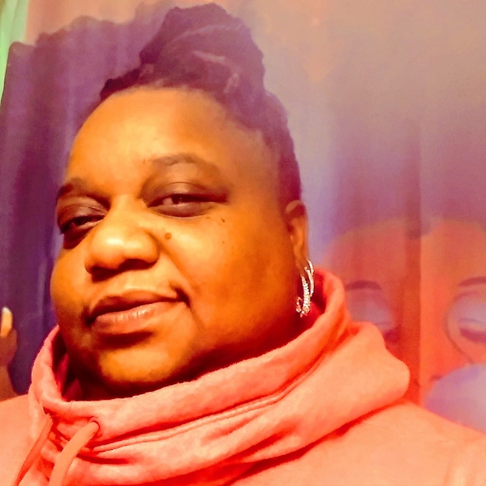 Meet your Posher, Valana